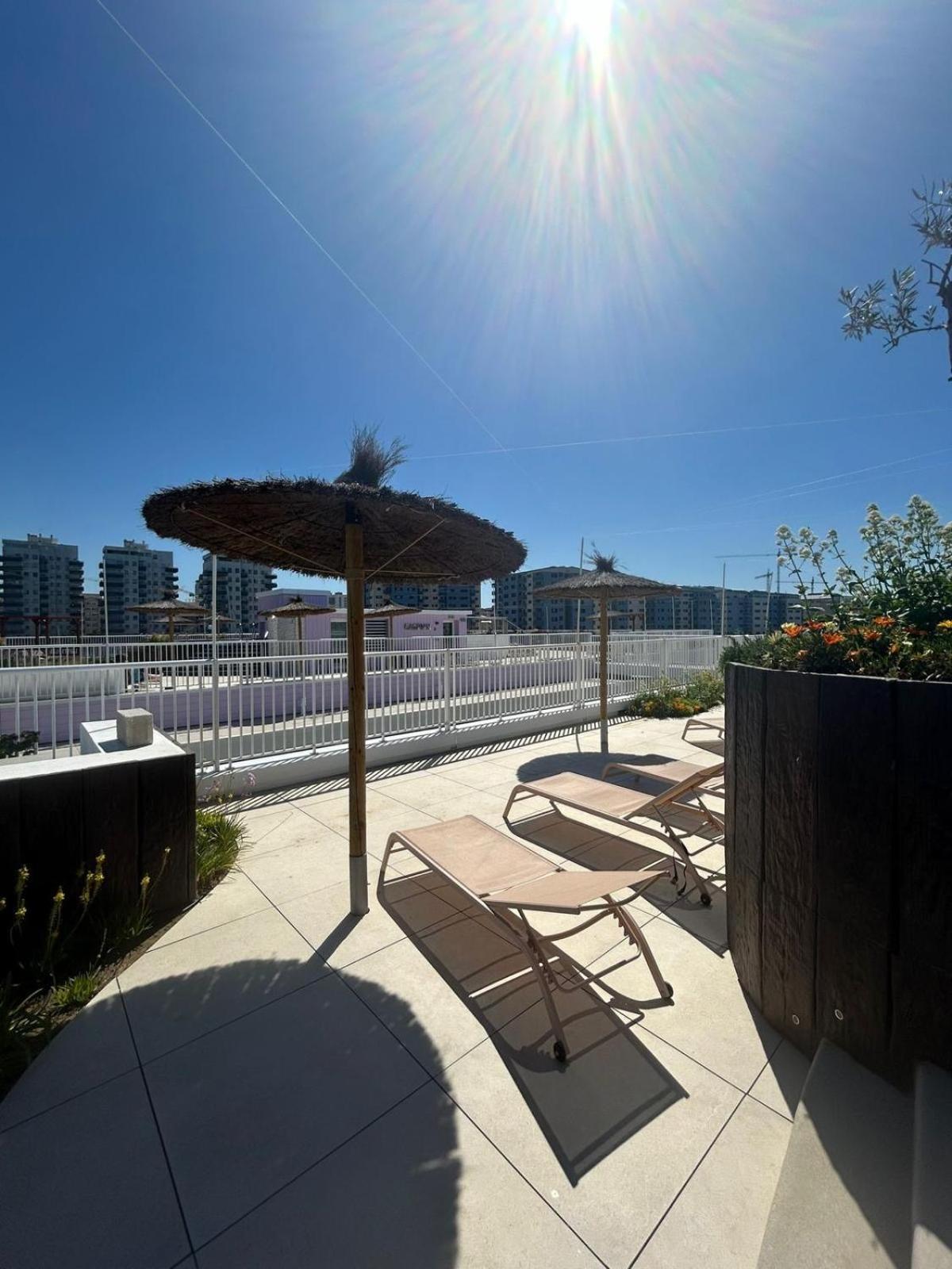 Marina Club Luxury Private Studio With Pool And Incredible Views Гибралтар Екстериор снимка
