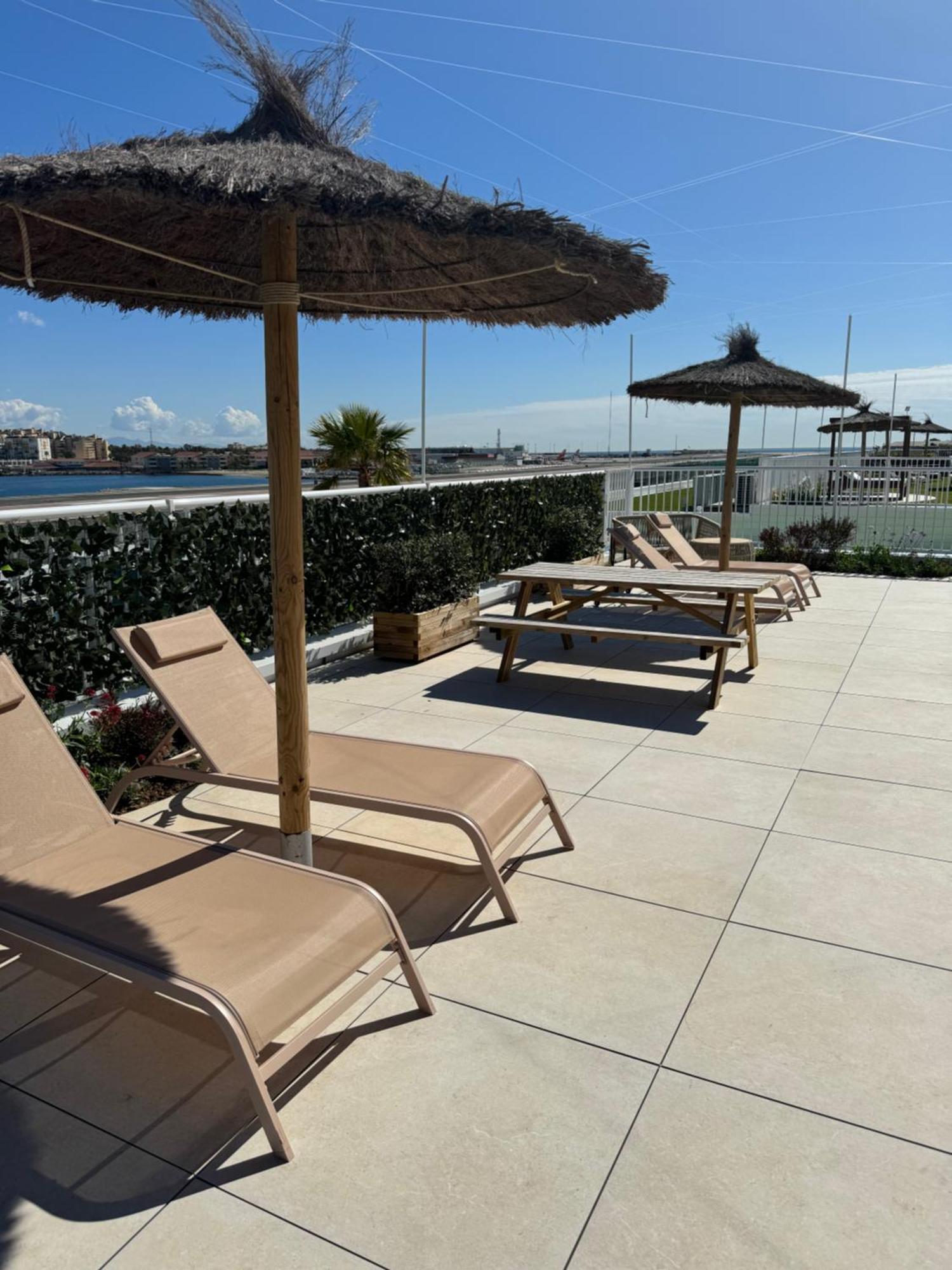 Marina Club Luxury Private Studio With Pool And Incredible Views Гибралтар Екстериор снимка