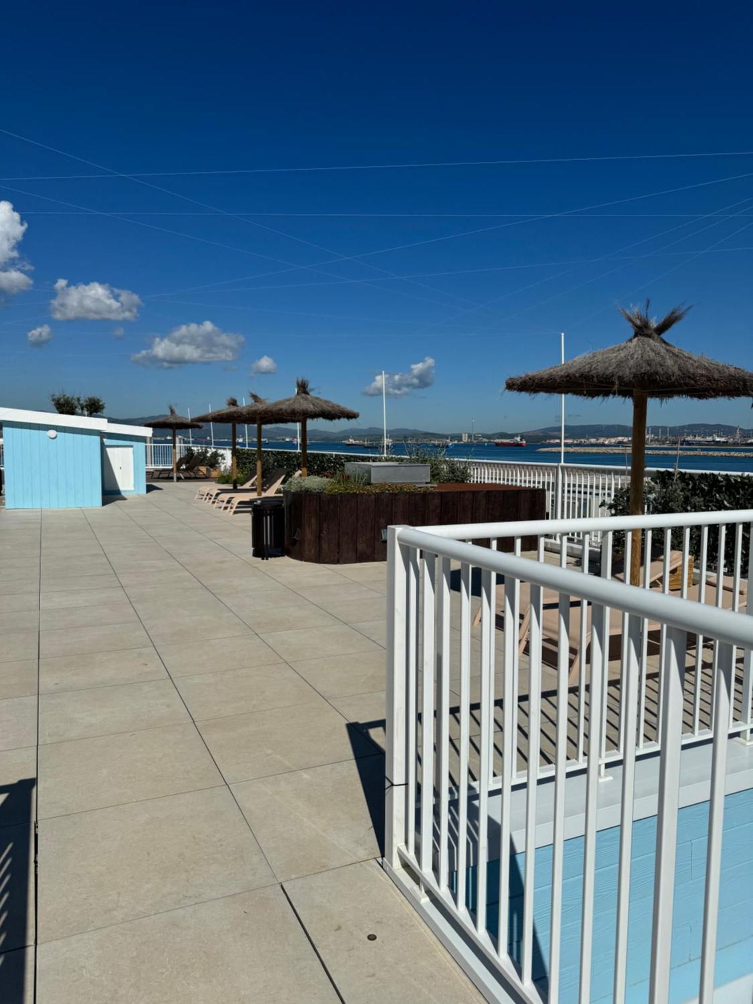 Marina Club Luxury Private Studio With Pool And Incredible Views Гибралтар Екстериор снимка