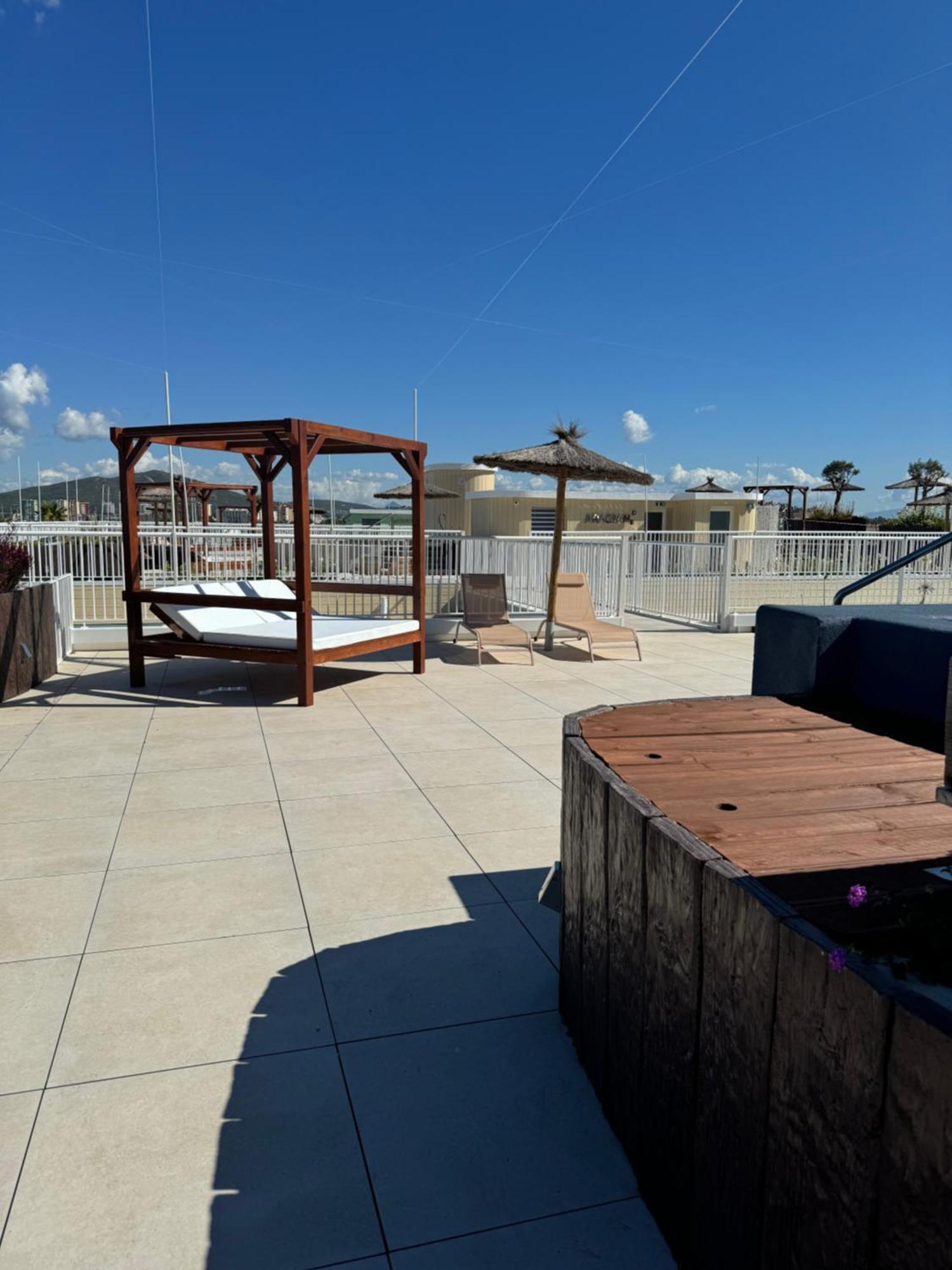 Marina Club Luxury Private Studio With Pool And Incredible Views Гибралтар Екстериор снимка