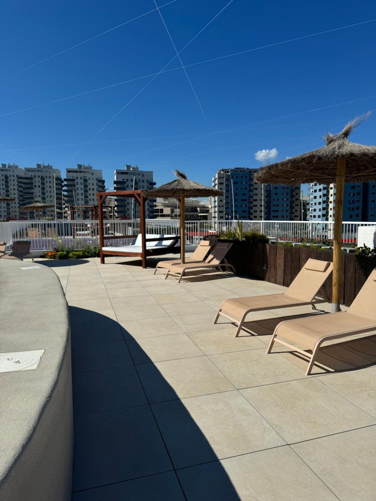 Marina Club Luxury Private Studio With Pool And Incredible Views Гибралтар Екстериор снимка
